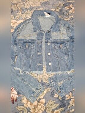 SHEIN Cropped Distressed Denim Jacket Size S Light Wash
